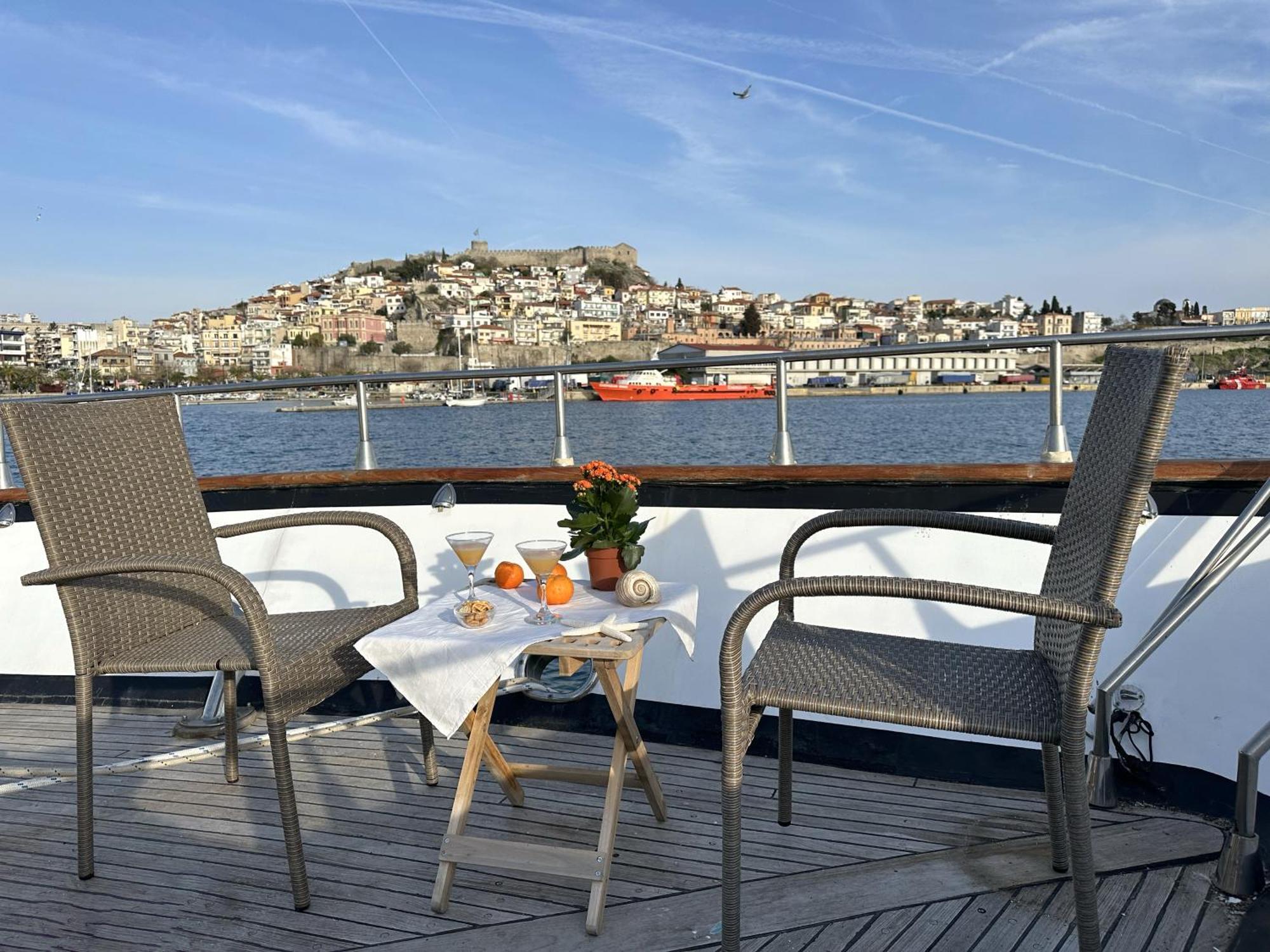 Exclusive Yacht - Sea & Old Town Views - Prime Location Tekne