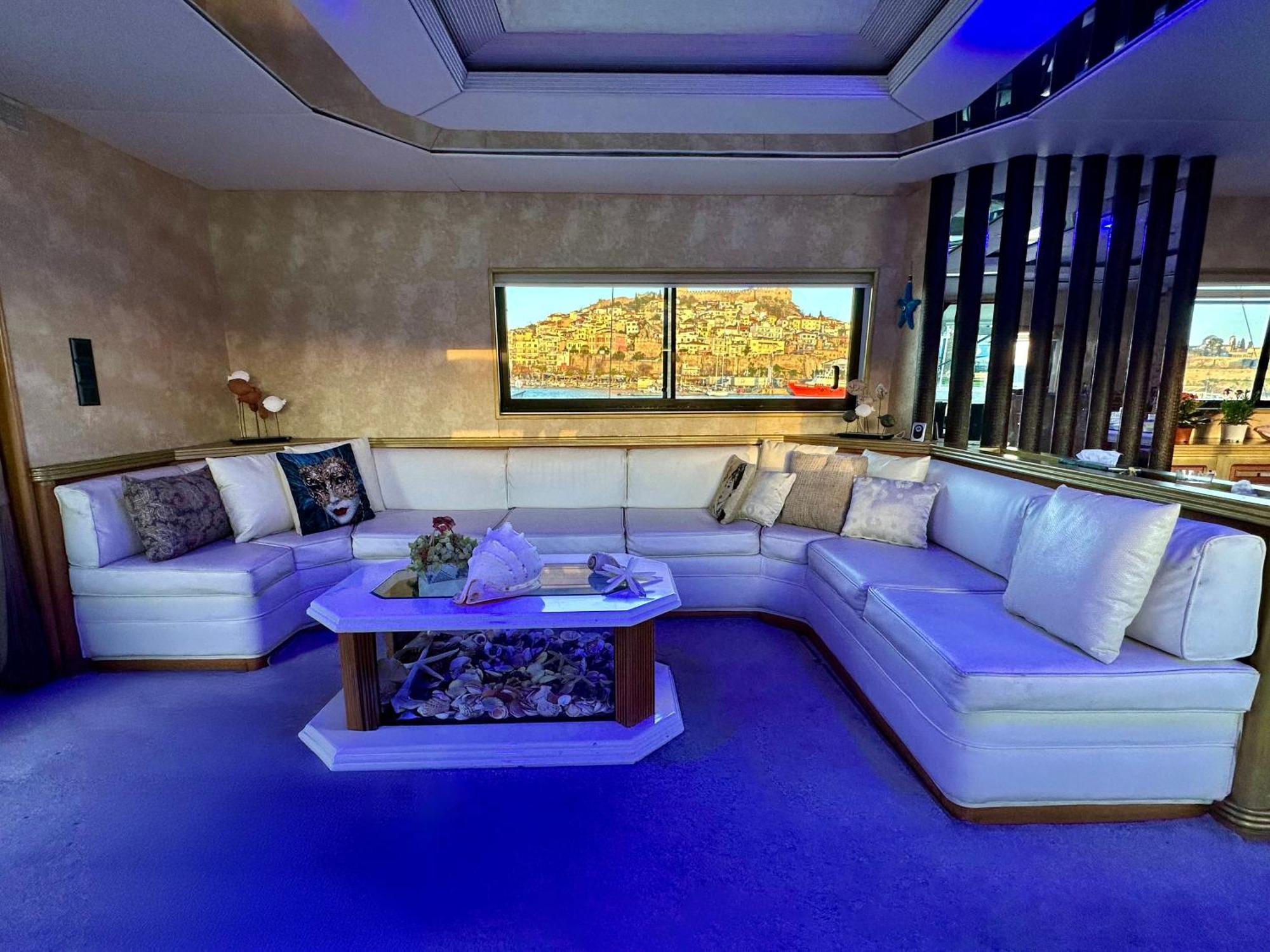 Exclusive Yacht - Sea & Old Town Views - Prime Location Tekne Kavala